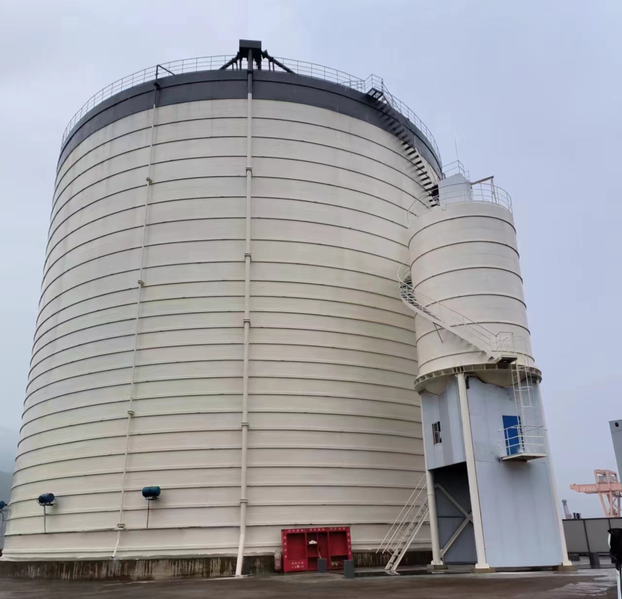 海城10万吨水泥钢板库